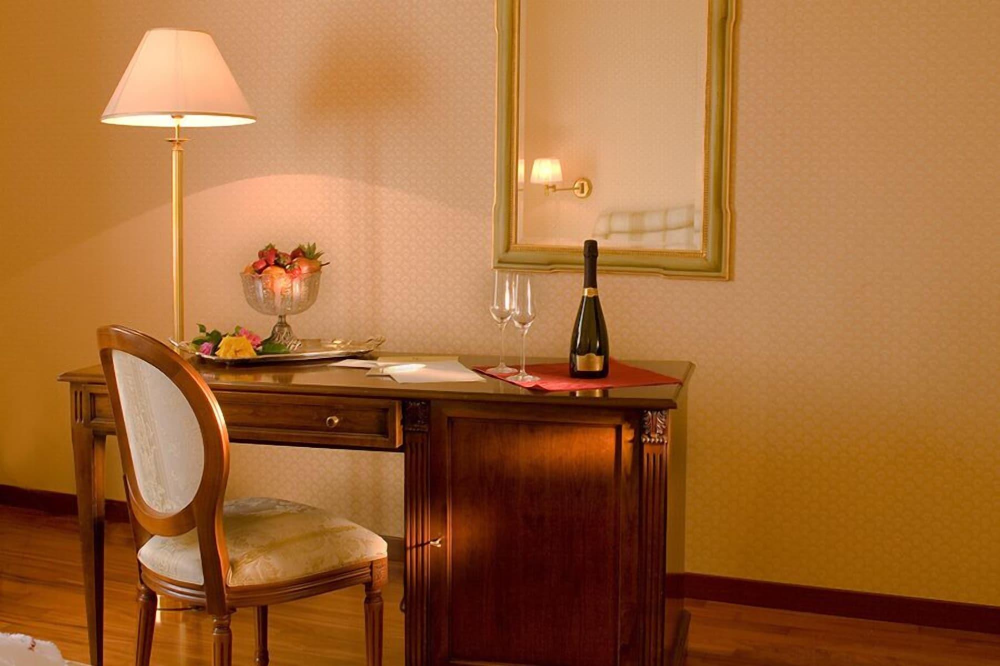 Hotel Bramante Τόντι Εξωτερικό φωτογραφία